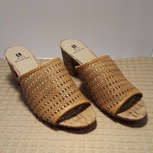 White Mountain Cleveland Open Toe Clogs